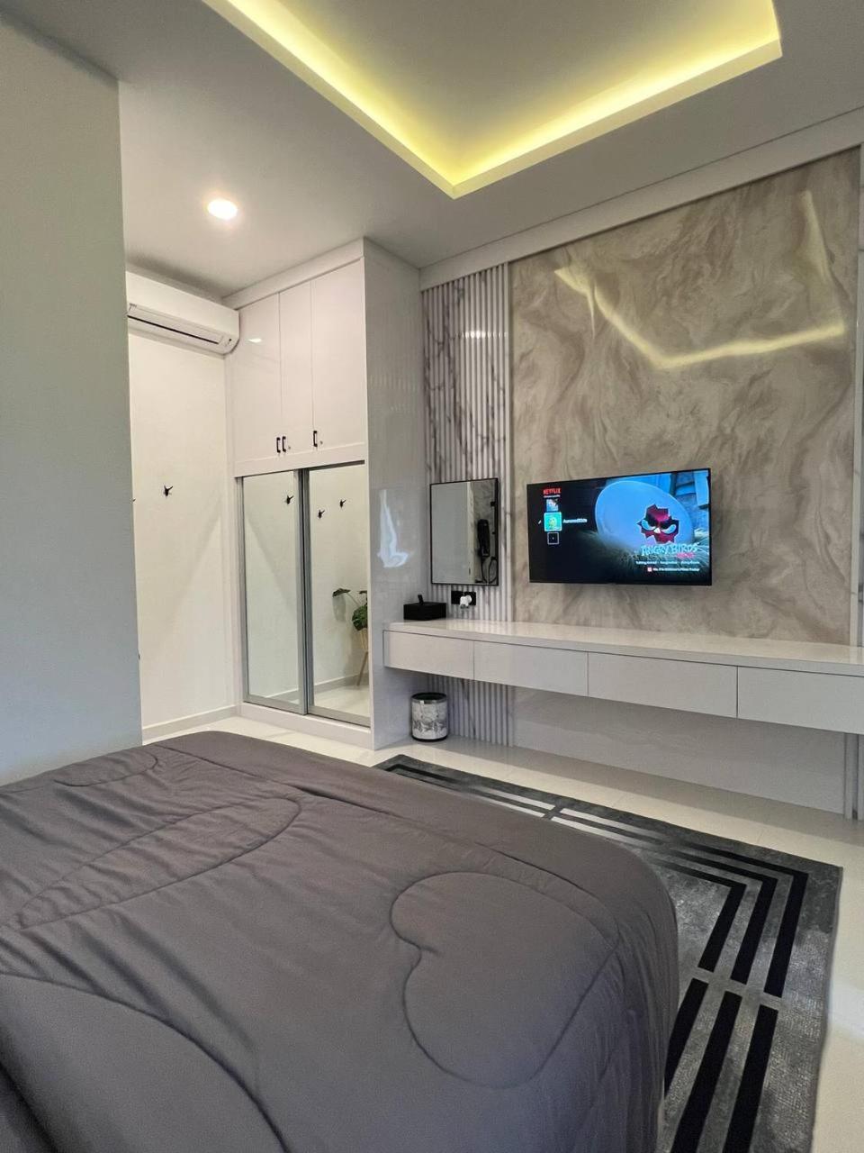 Auranad Tinyhouse Bandar Tanah Merah Wifi Netflix Exterior foto