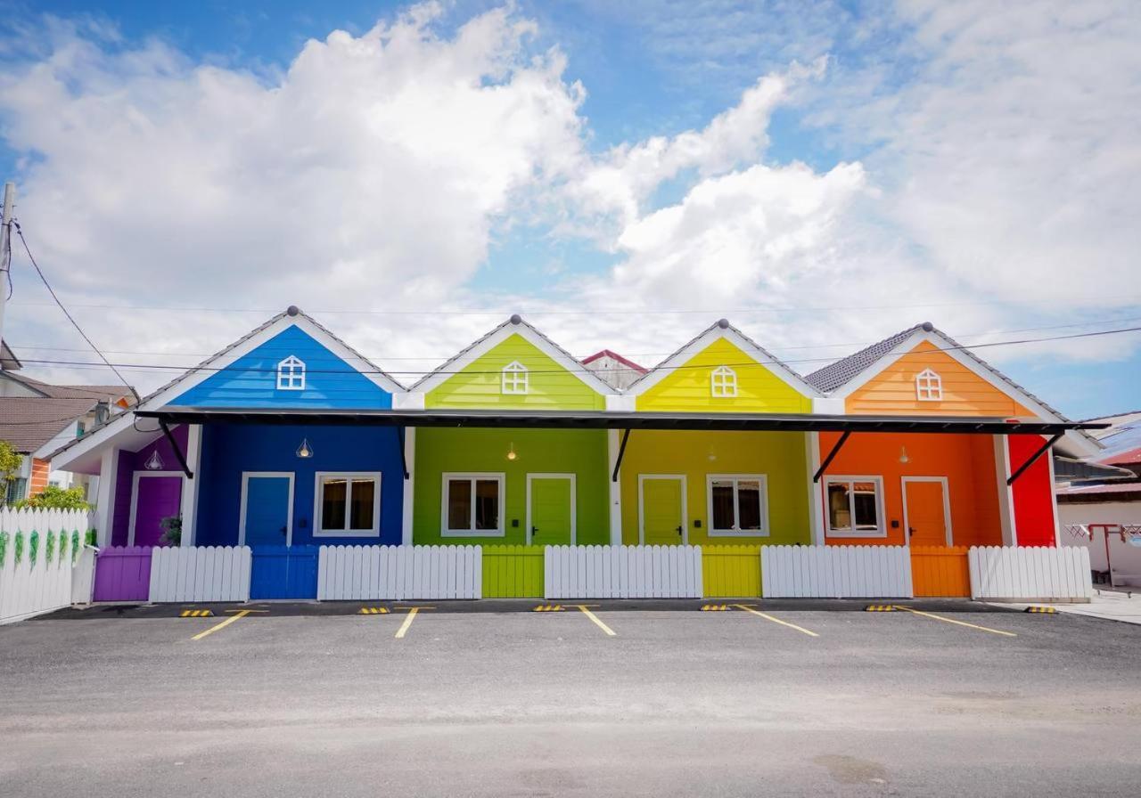 Auranad Tinyhouse Bandar Tanah Merah Wifi Netflix Exterior foto