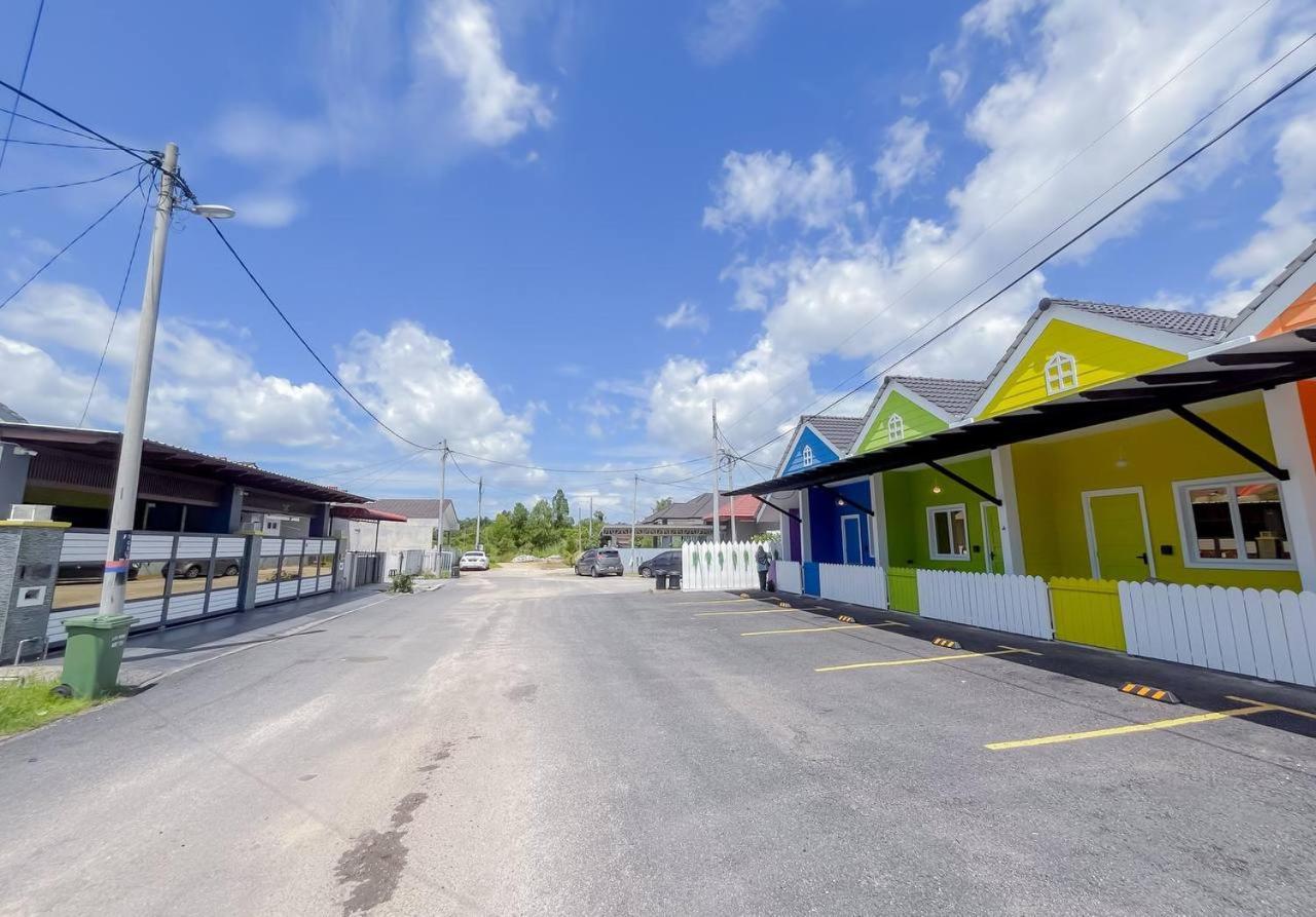 Auranad Tinyhouse Bandar Tanah Merah Wifi Netflix Exterior foto