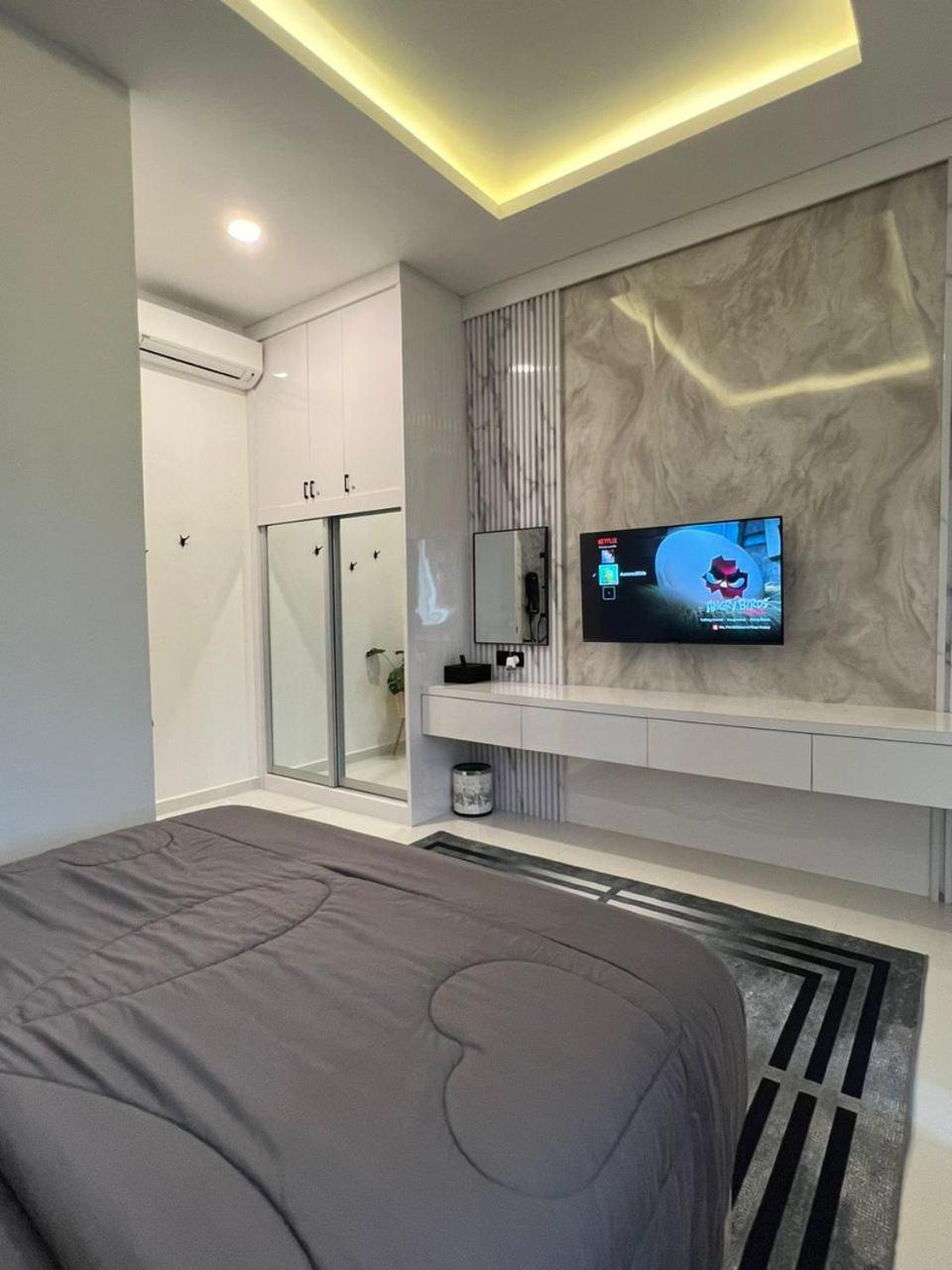 Auranad Tinyhouse Bandar Tanah Merah Wifi Netflix Exterior foto