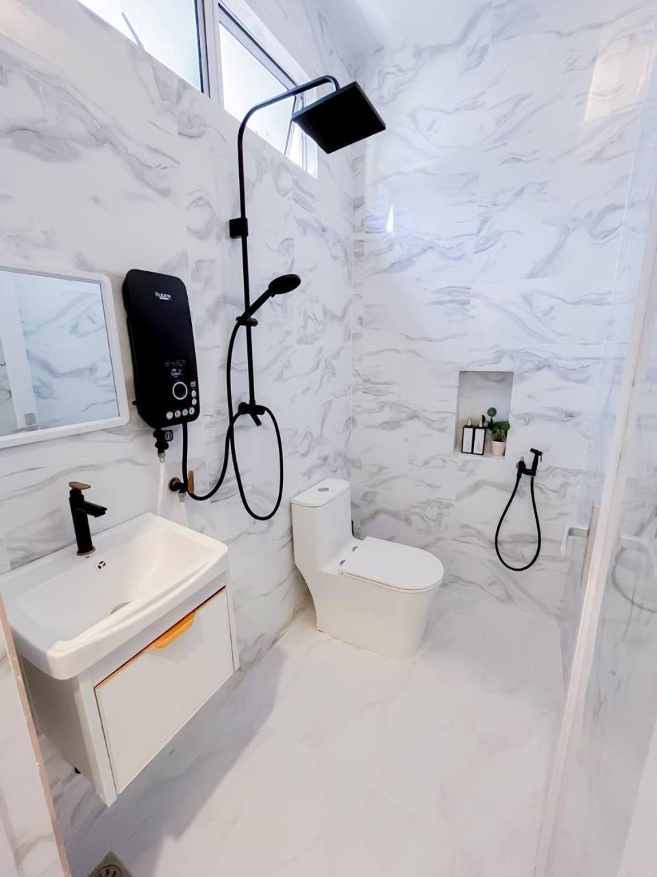 Auranad Tinyhouse Bandar Tanah Merah Wifi Netflix Exterior foto